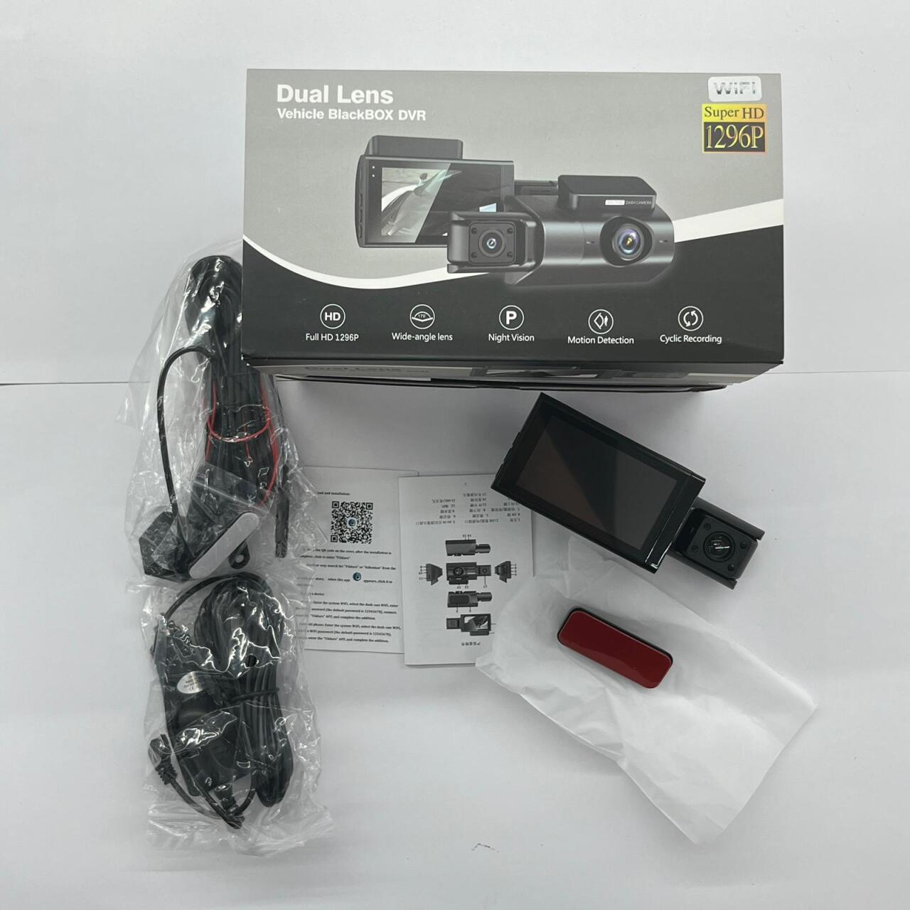 Lente Dual Blackbox DVR para Vehículo 1296p con Pantalla LCD 3” LTPS – Seguridad Avanzada en la Carretera